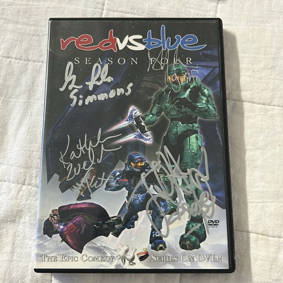 Red bs Blue seasons 1-4. 2-4 autographed. - Picture 3 of 6